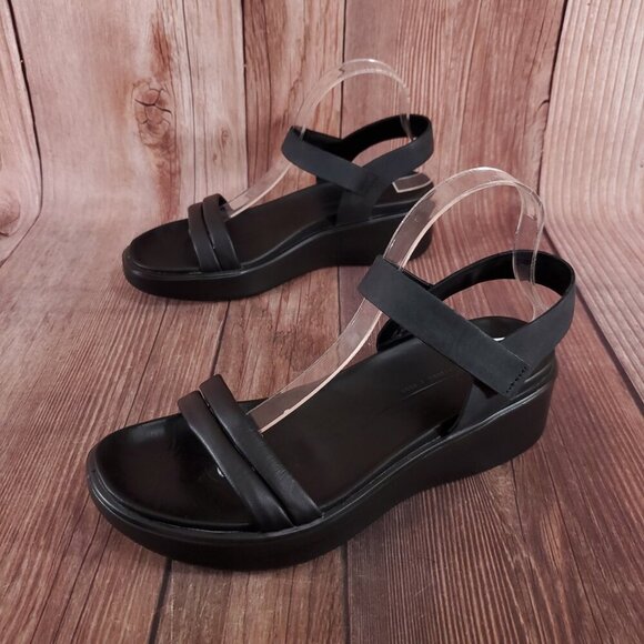 Ecco Flowt LX Womens Size 41 US 10-10.5 Black Strappy Wedge Sandals - Picture 1 of 14